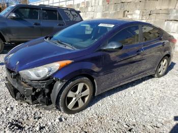  Salvage Hyundai ELANTRA