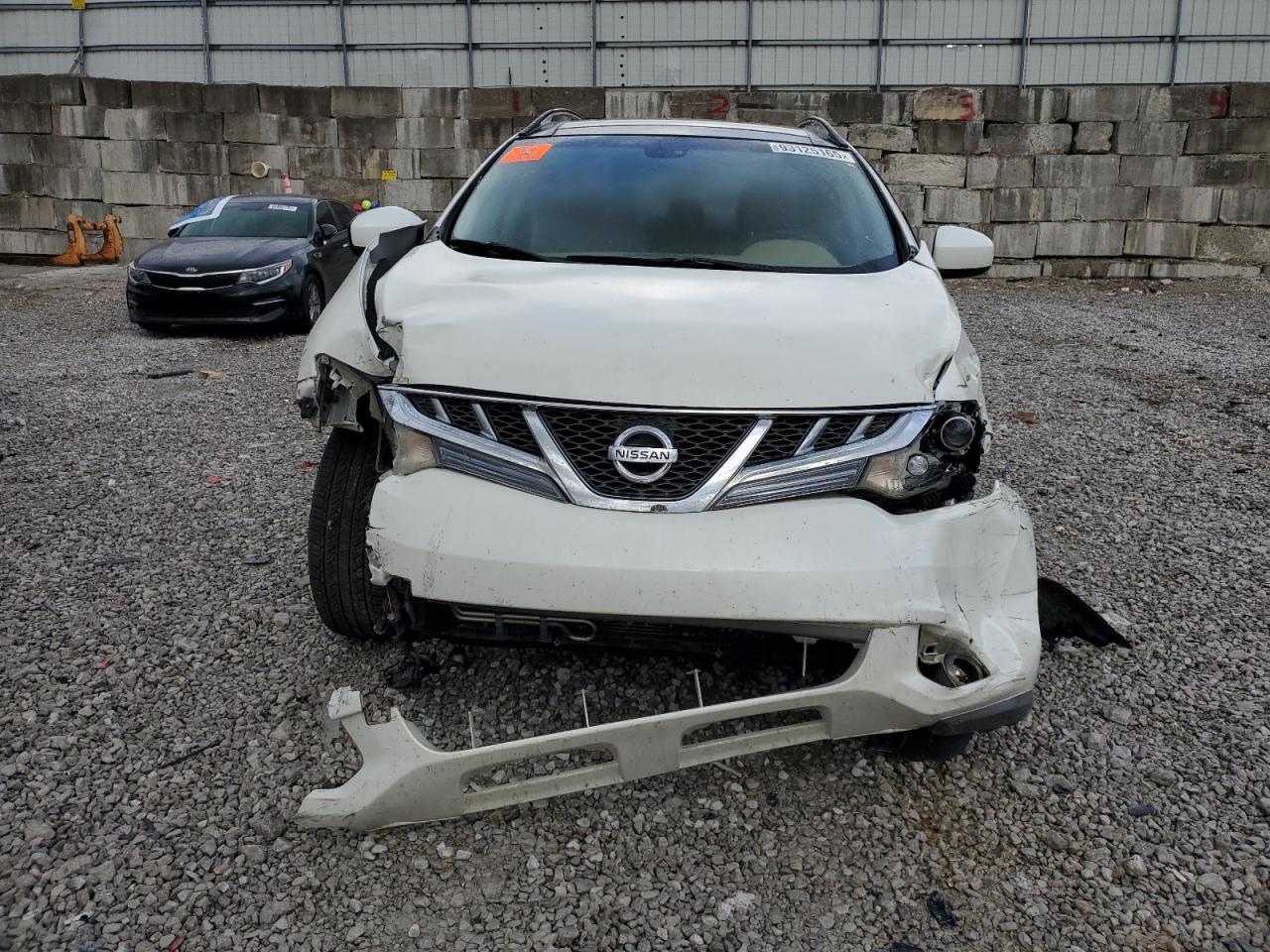Nissan Murano S Image 4
