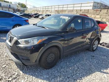  Salvage Nissan Kicks
