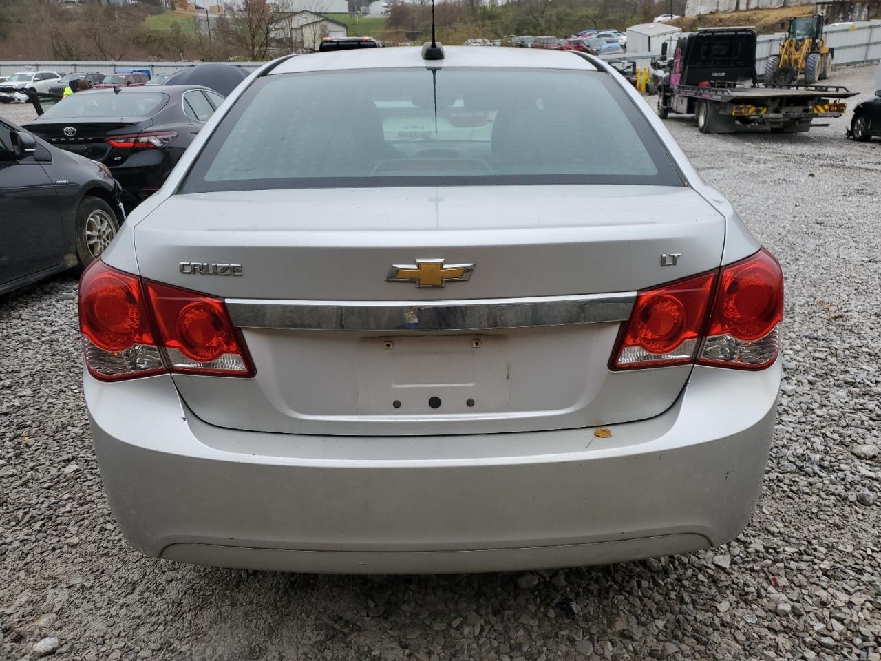 Chevrolet Cruze Lt Image 3