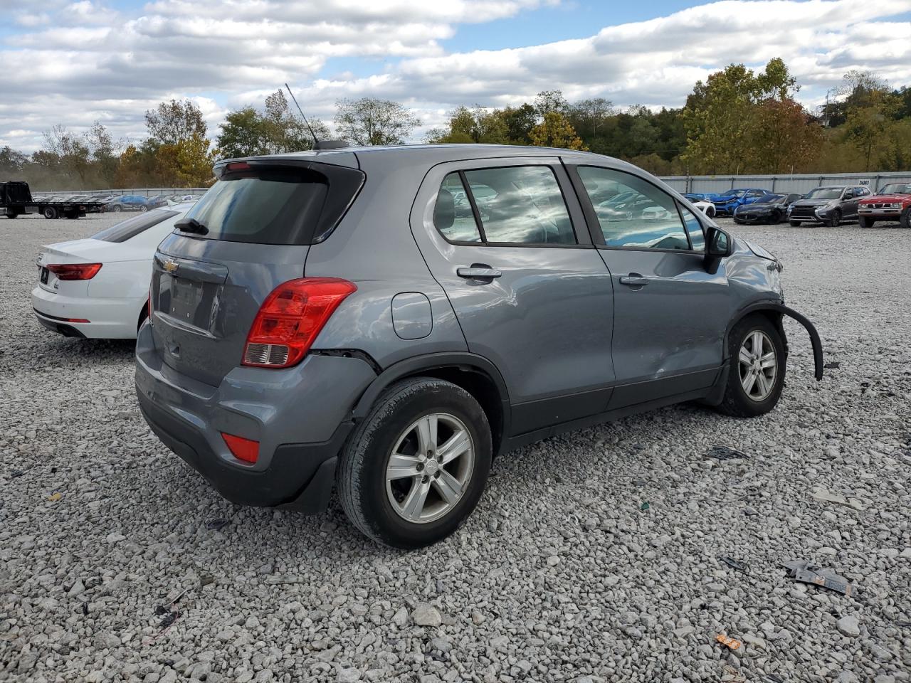 Chevrolet Trax Ls Image 13