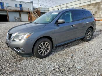  Salvage Nissan Pathfinder