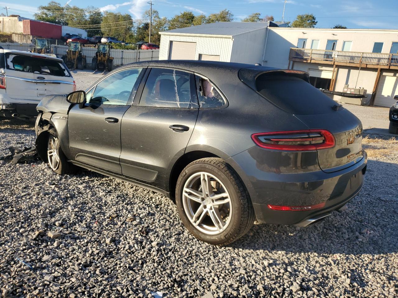Porsche Macan Image 8
