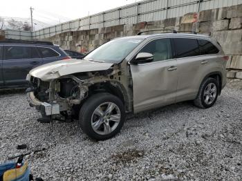  Salvage Toyota Highlander