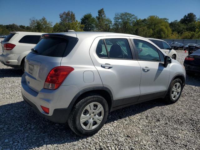 Chevrolet Trax Ls Image 2