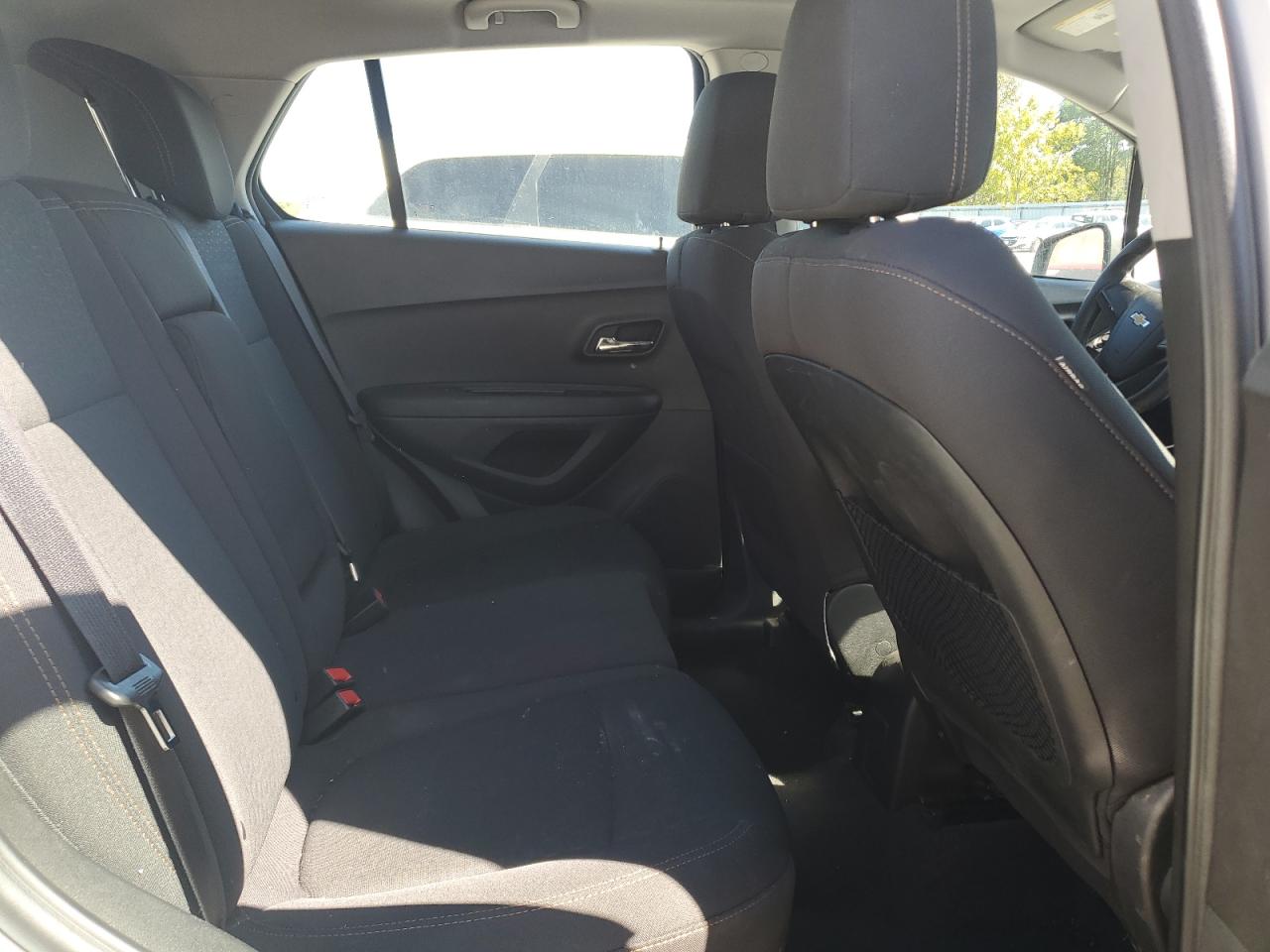 Chevrolet Trax Ls Image 9