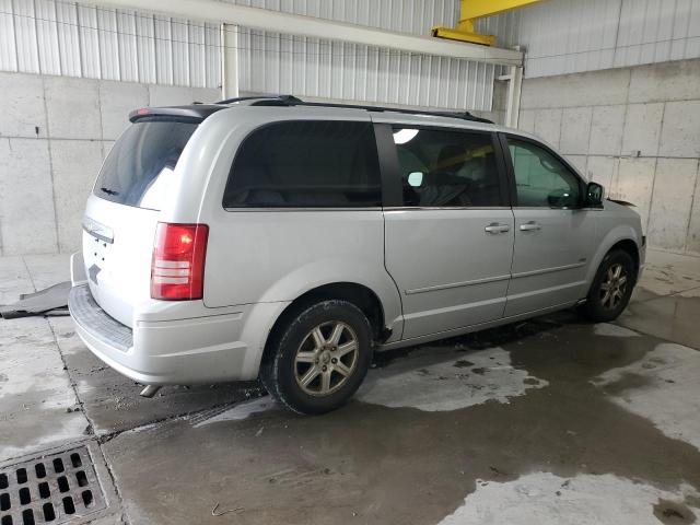 Chrysler Minivan Touring Image 9