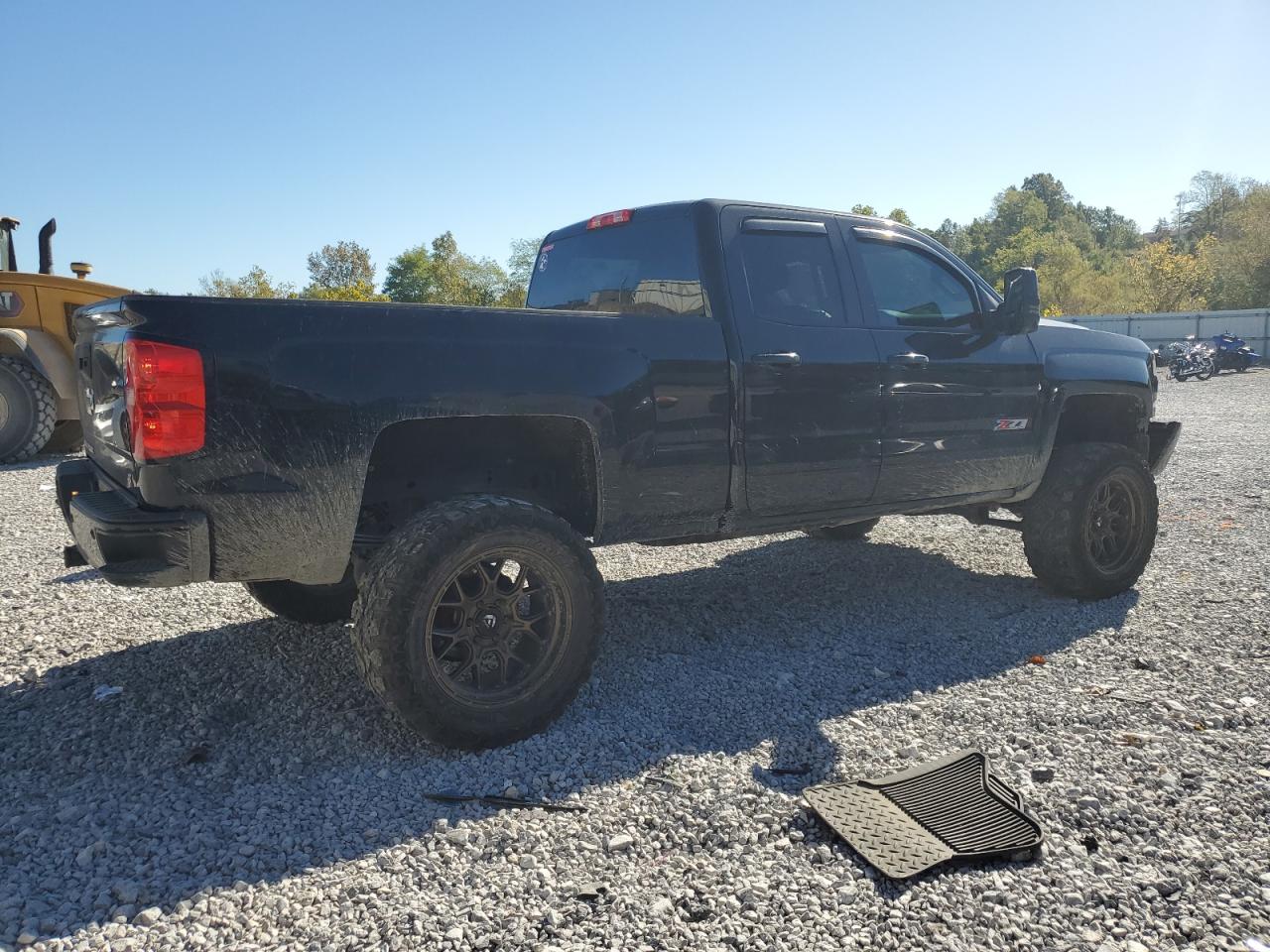 Chevrolet Silverado K1500 Lt Image 3