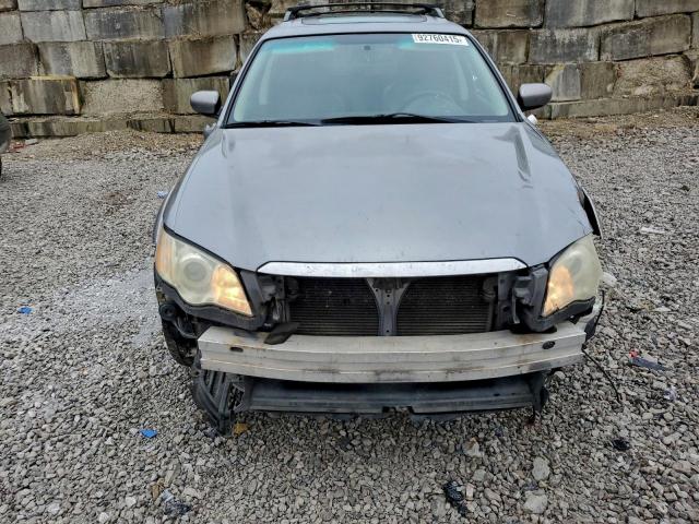 Subaru Outback 2.5i Limited Image 11