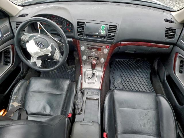 Subaru Outback 2.5i Limited Image 10