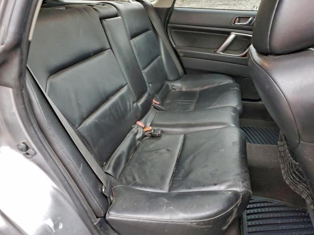 Subaru Outback 2.5i Limited Image 9