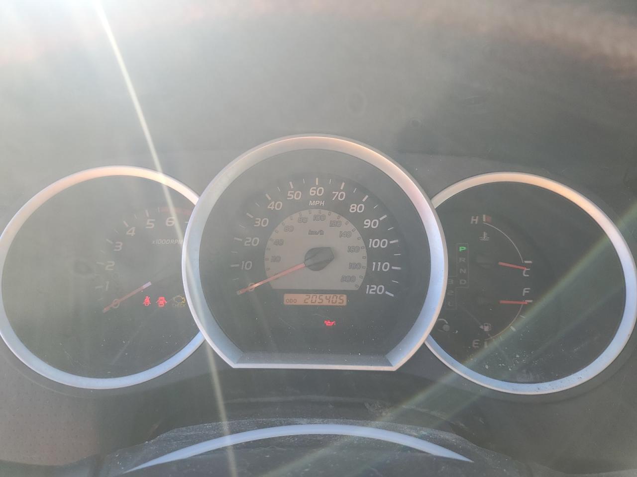 Toyota Tacoma Image 5