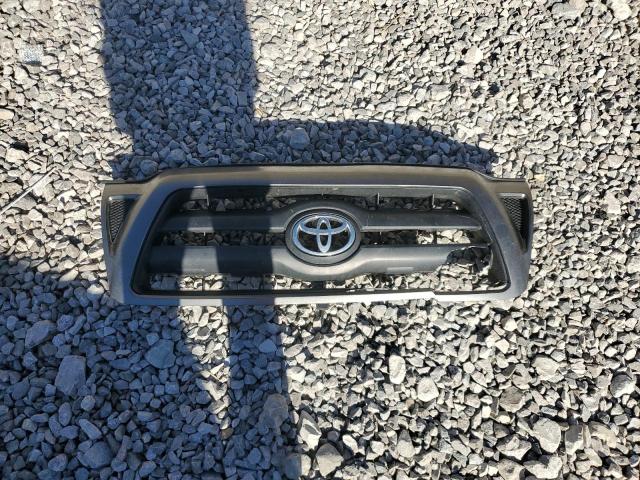 Toyota Tacoma Image 9