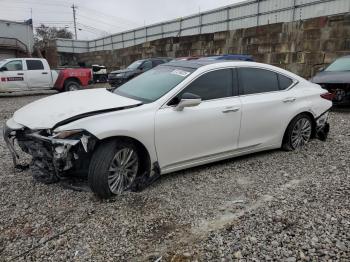  Salvage Lexus Es