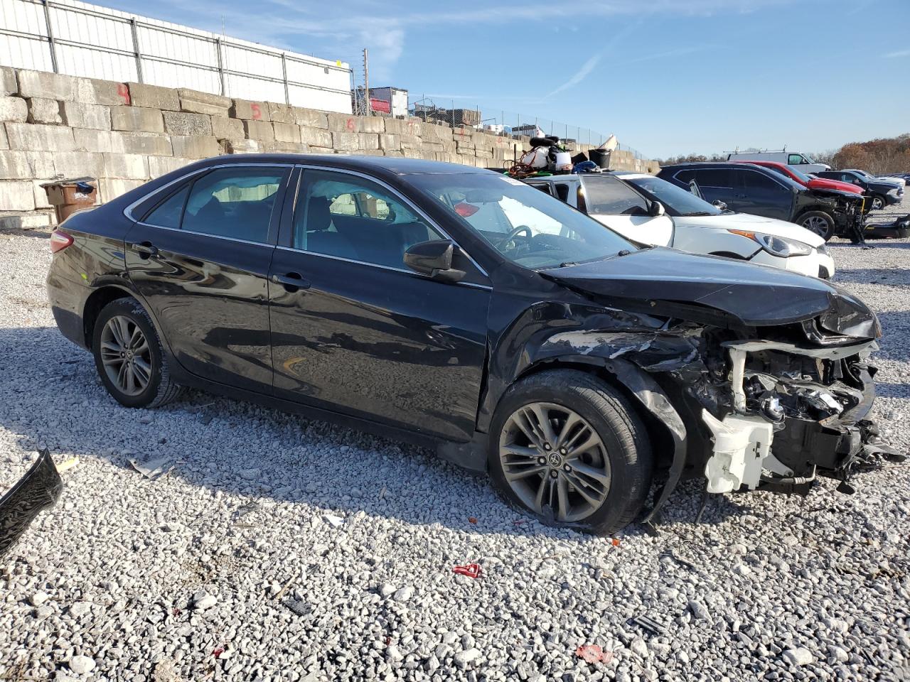 Toyota Camry Le Image 2