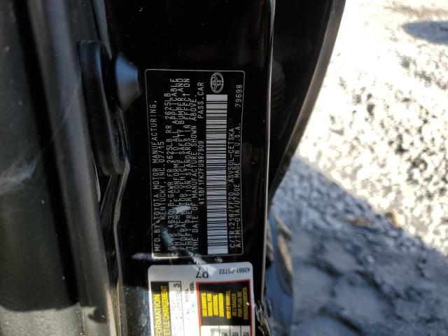 Toyota Camry Le Image 11