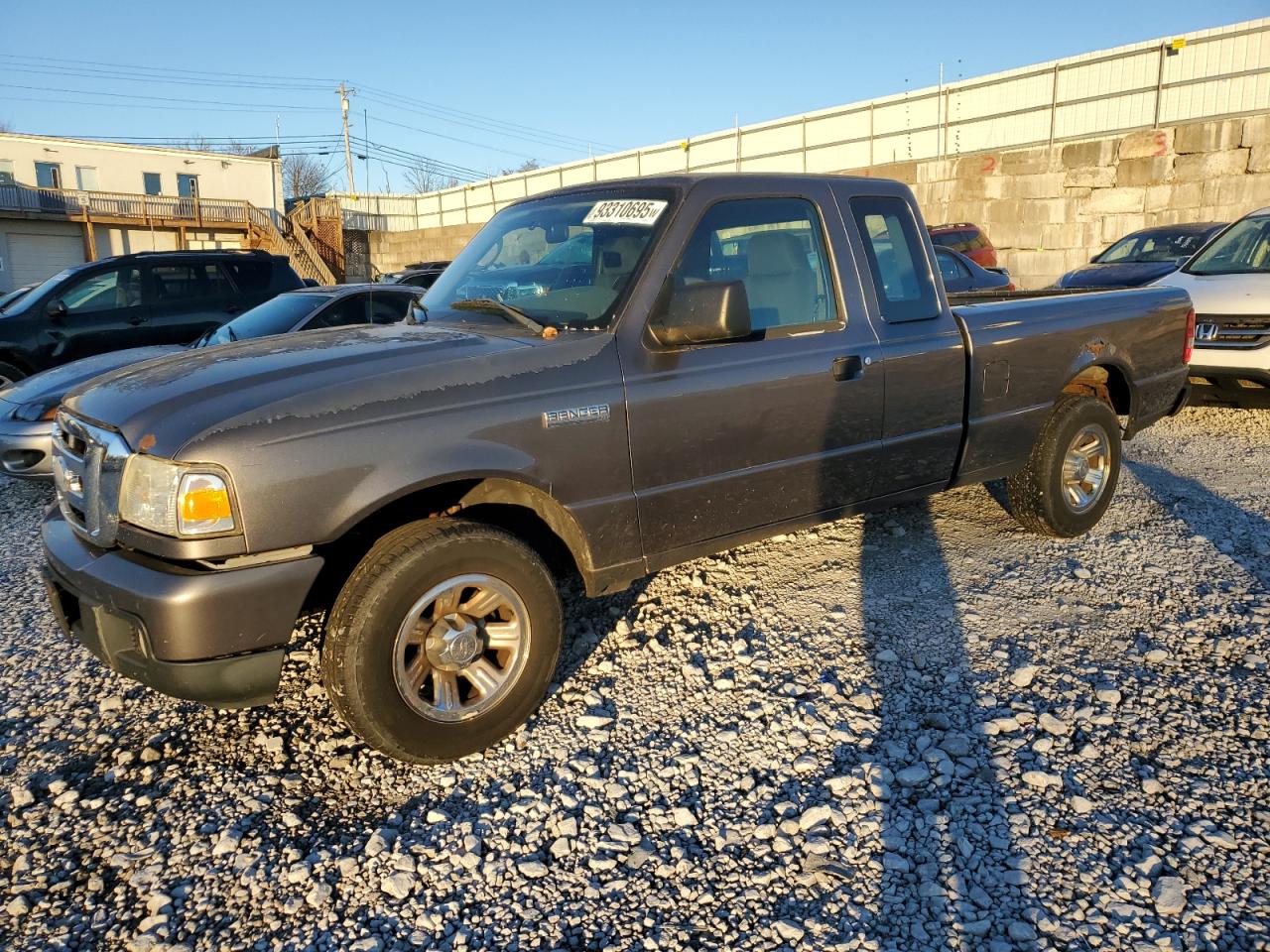 Ford Ranger Super Cab Image 1