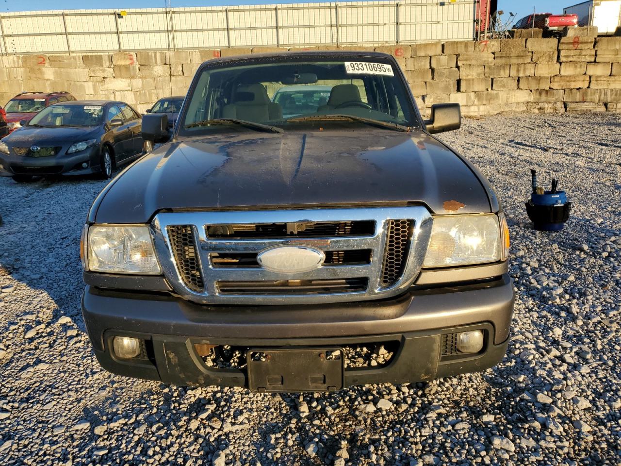 Ford Ranger Super Cab Image 3