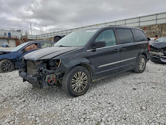  Salvage Chrysler Minivan