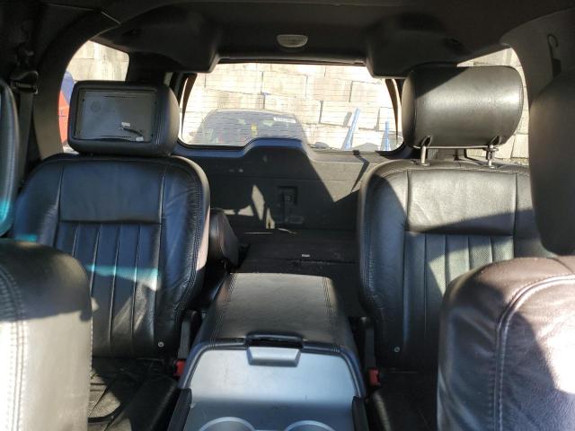 Lincoln Navigator Image 8