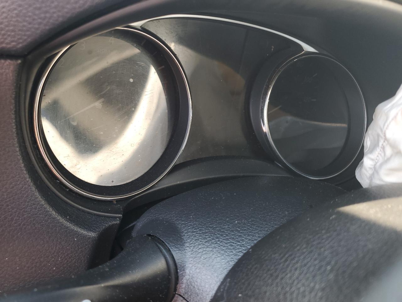 Nissan Rogue S Image 8