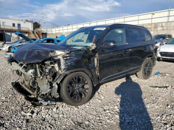 Salvage Mitsubishi Outlander