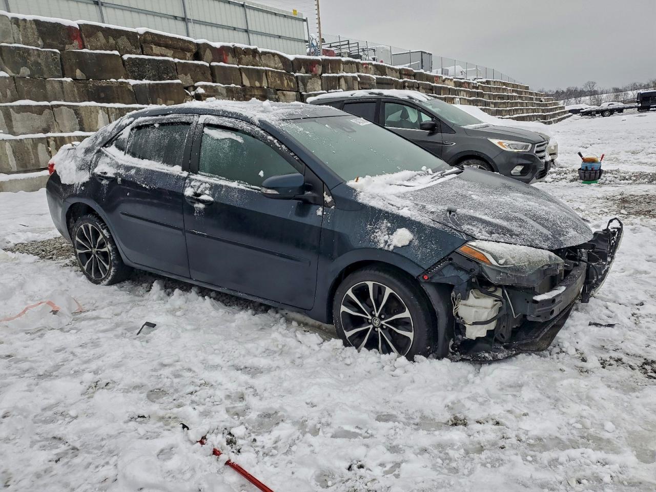 Toyota Corolla L Image 3