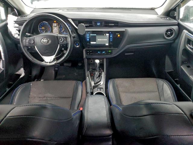 Toyota Corolla L Image 8