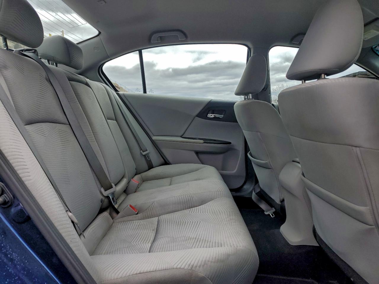 Honda Accord Lx Image 9