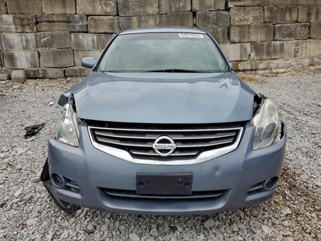 Nissan Altima Base Image 11