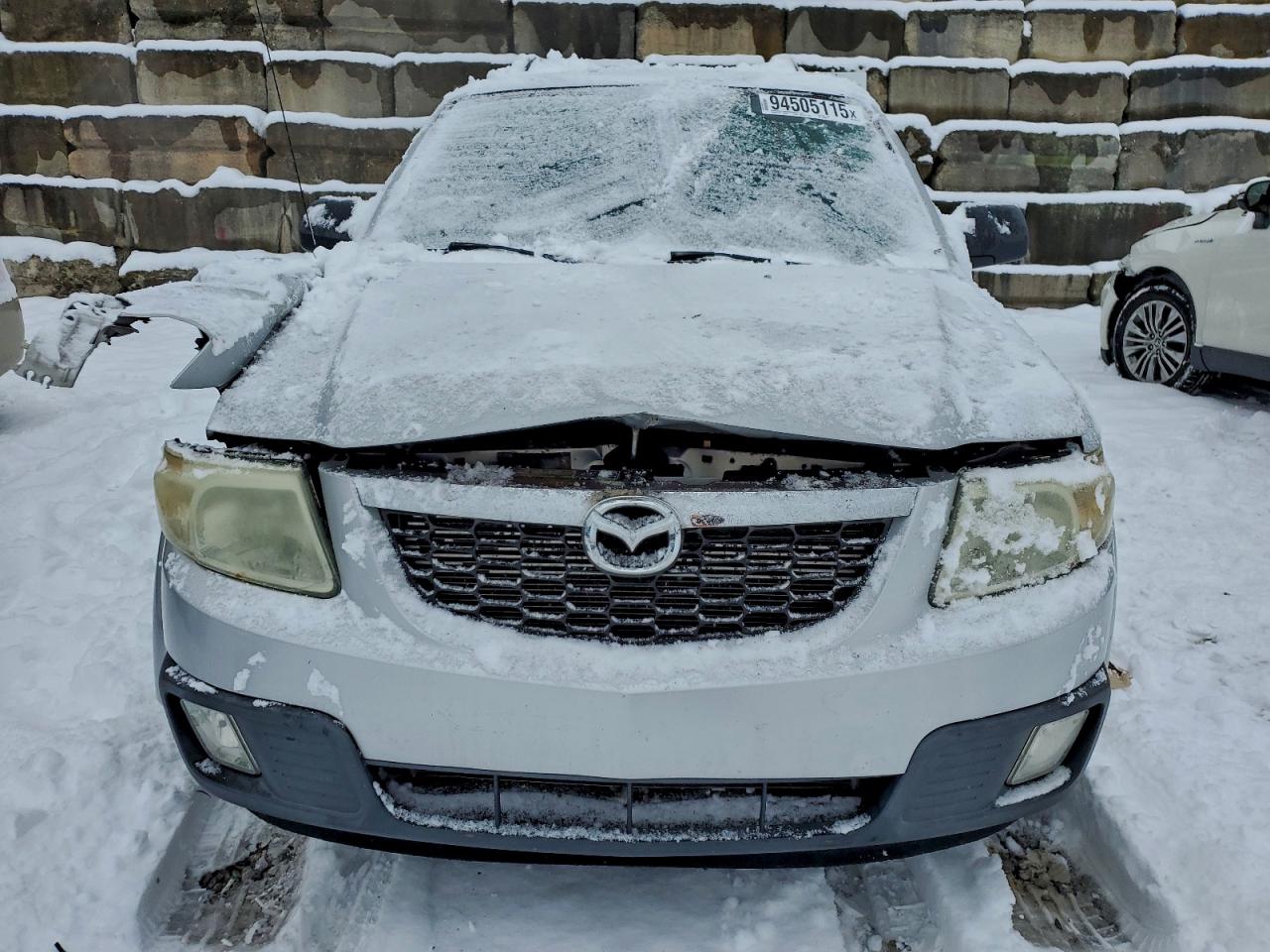 Mazda Tribute I Image 6