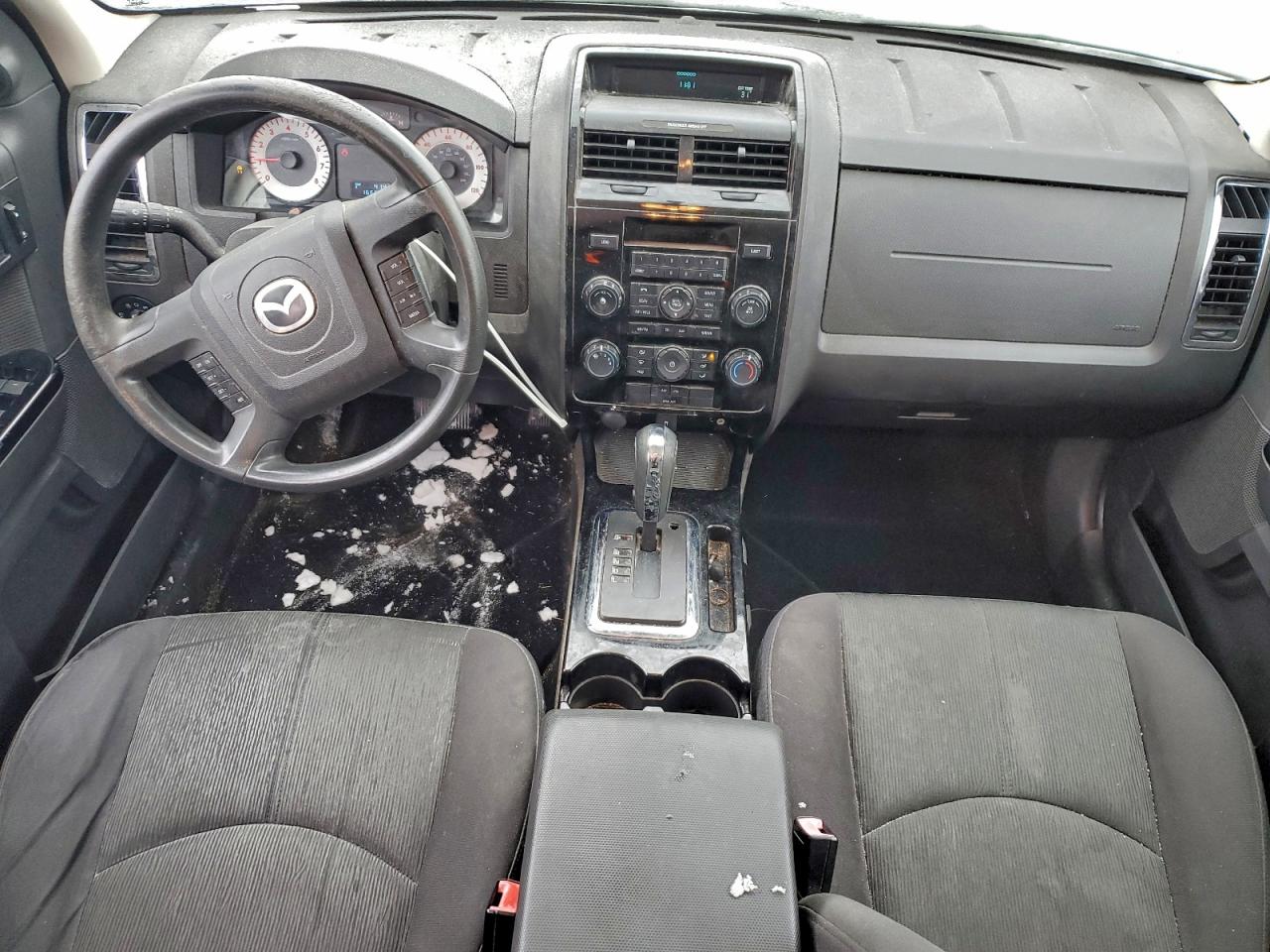 Mazda Tribute I Image 12