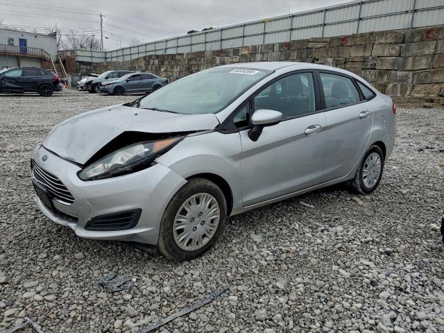  Salvage Ford Fiesta
