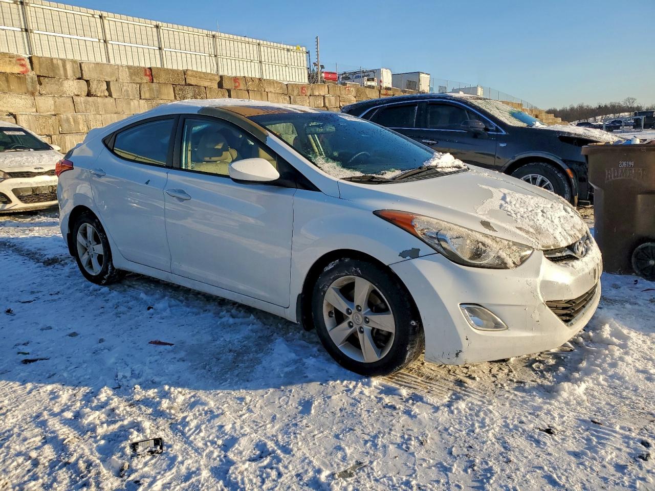 Hyundai ELANTRA Gls Image 4