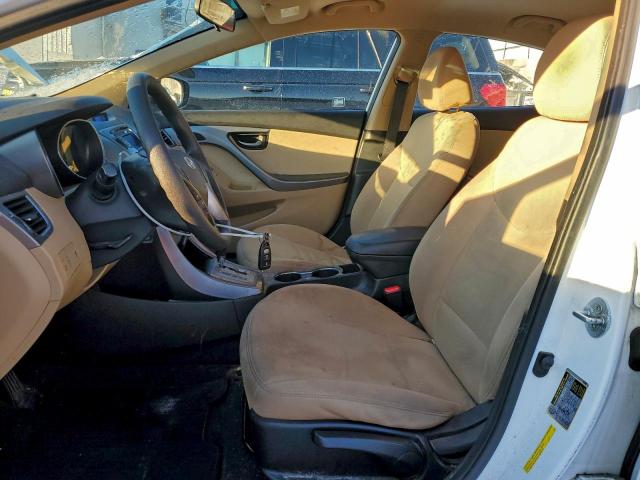 Hyundai ELANTRA Gls Image 9