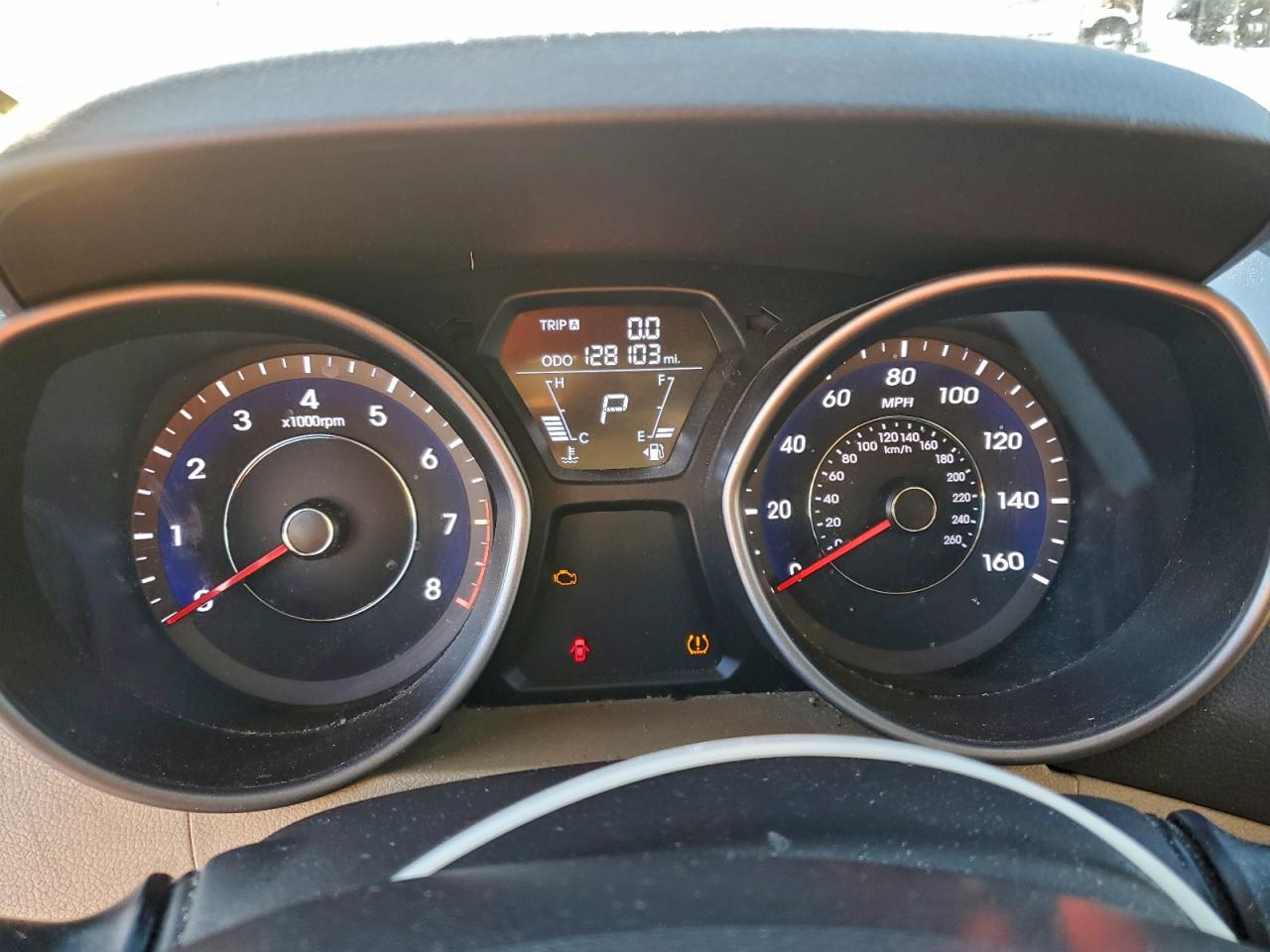 Hyundai ELANTRA Gls Image 12