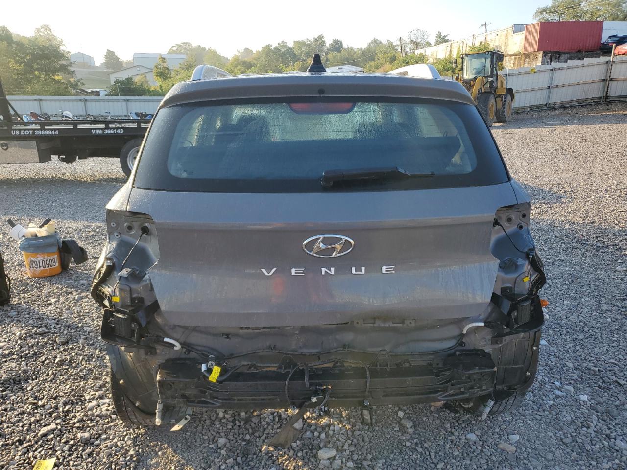 Hyundai VENUE Sel Image 8