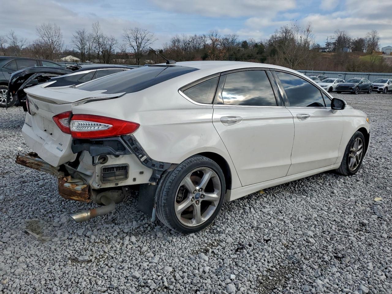 Ford Fusion Se Image 3