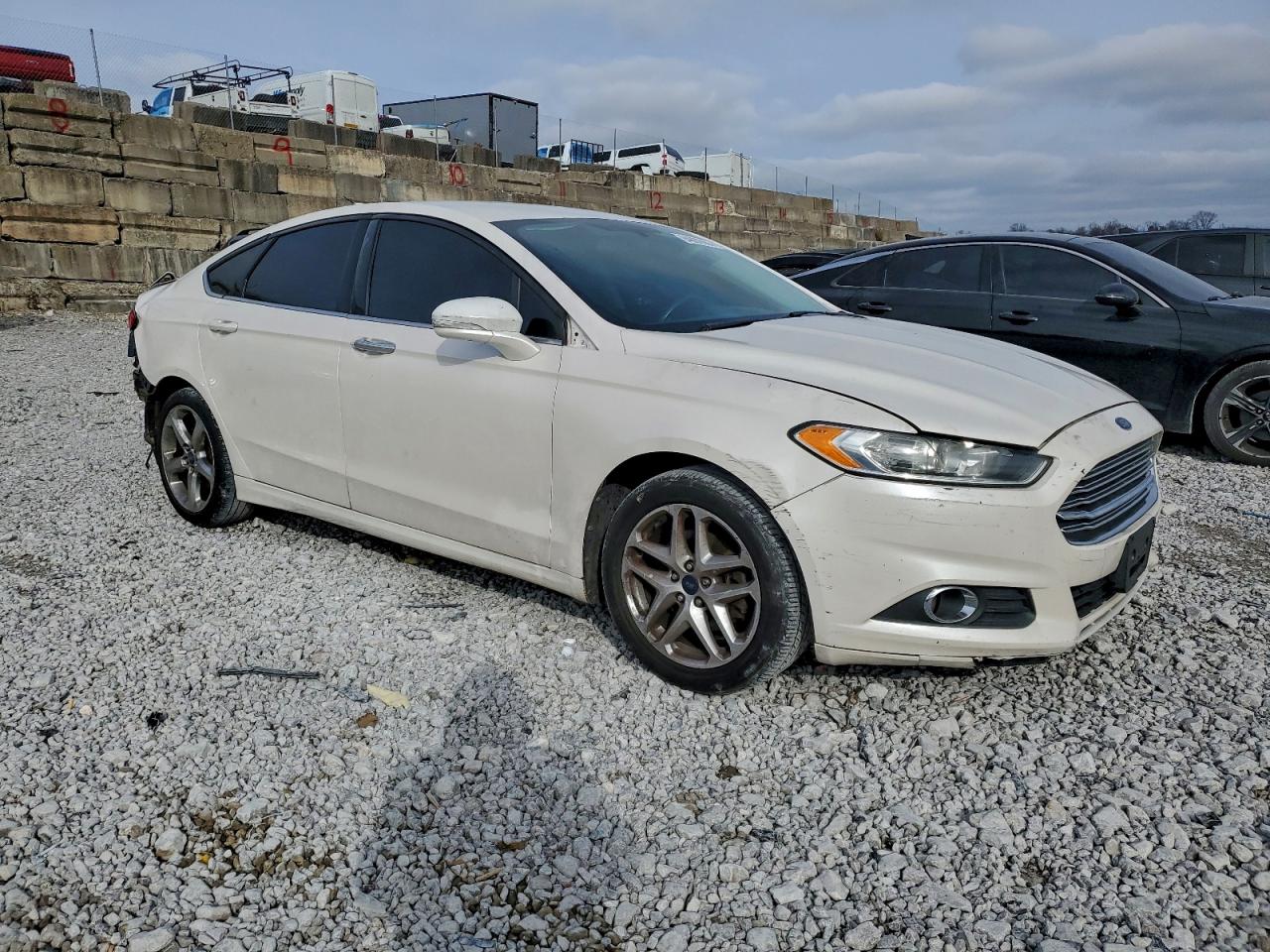Ford Fusion Se Image 11