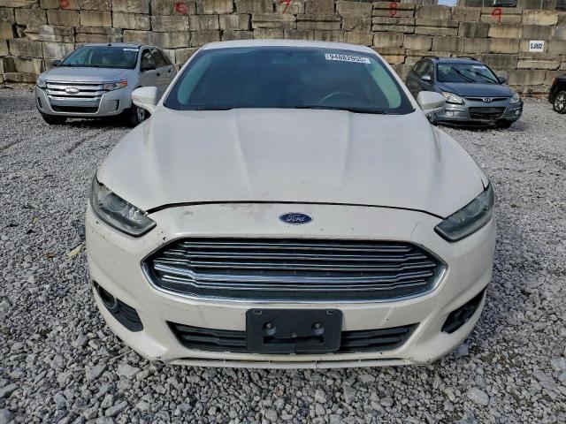 Ford Fusion Se Image 12