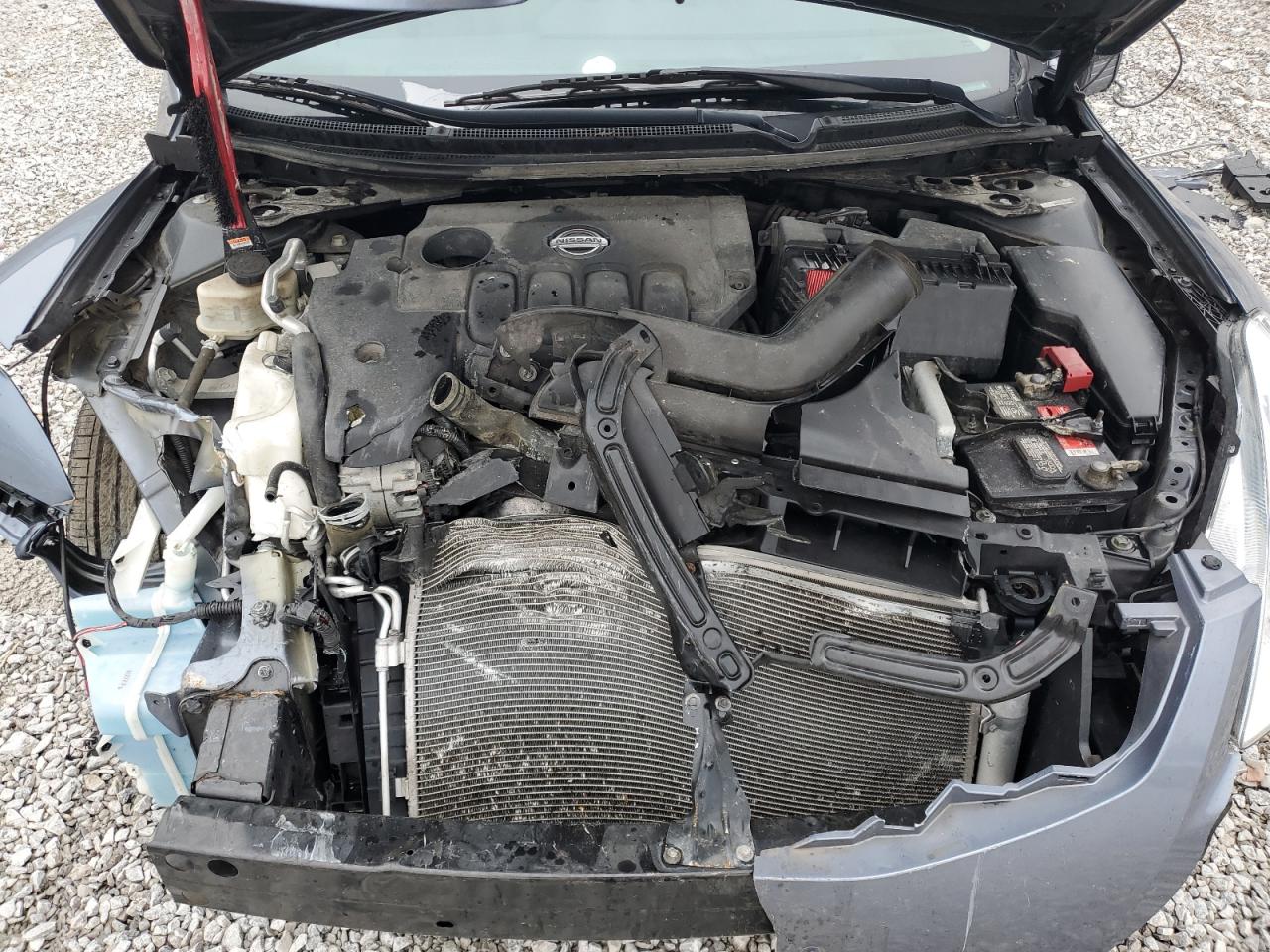 Nissan Altima Base Image 3