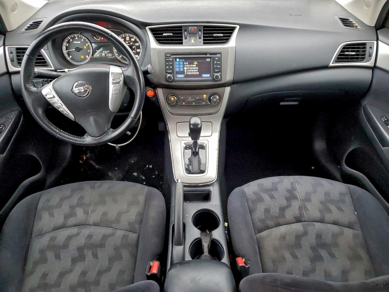 Nissan Sentra S Image 8