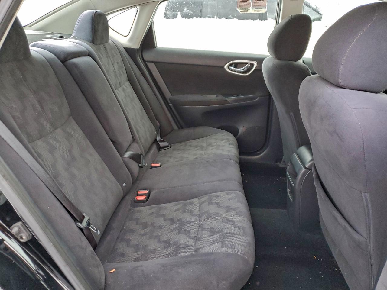 Nissan Sentra S Image 11