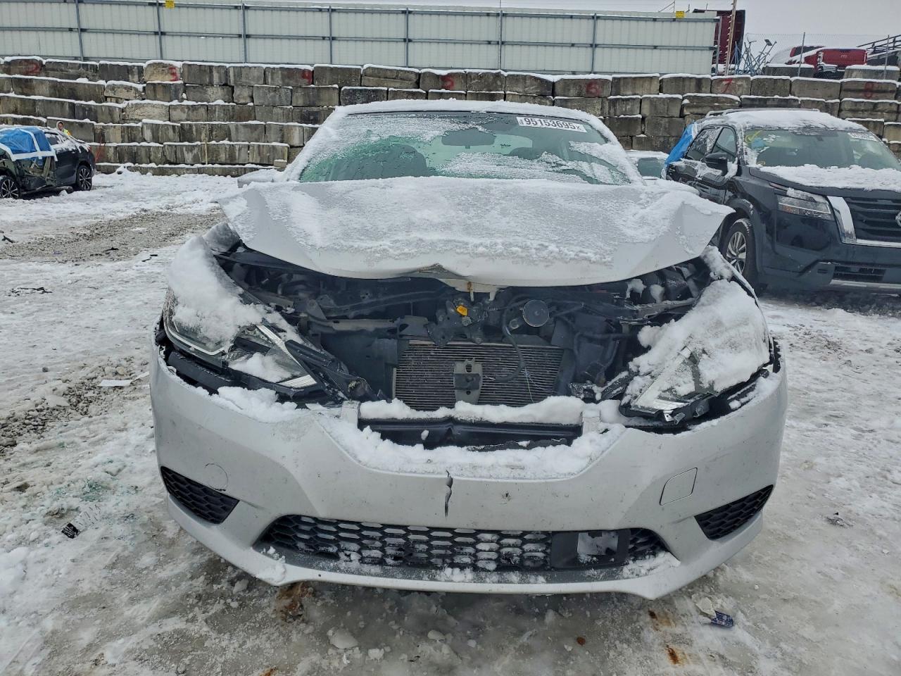 Nissan Sentra S Image 9