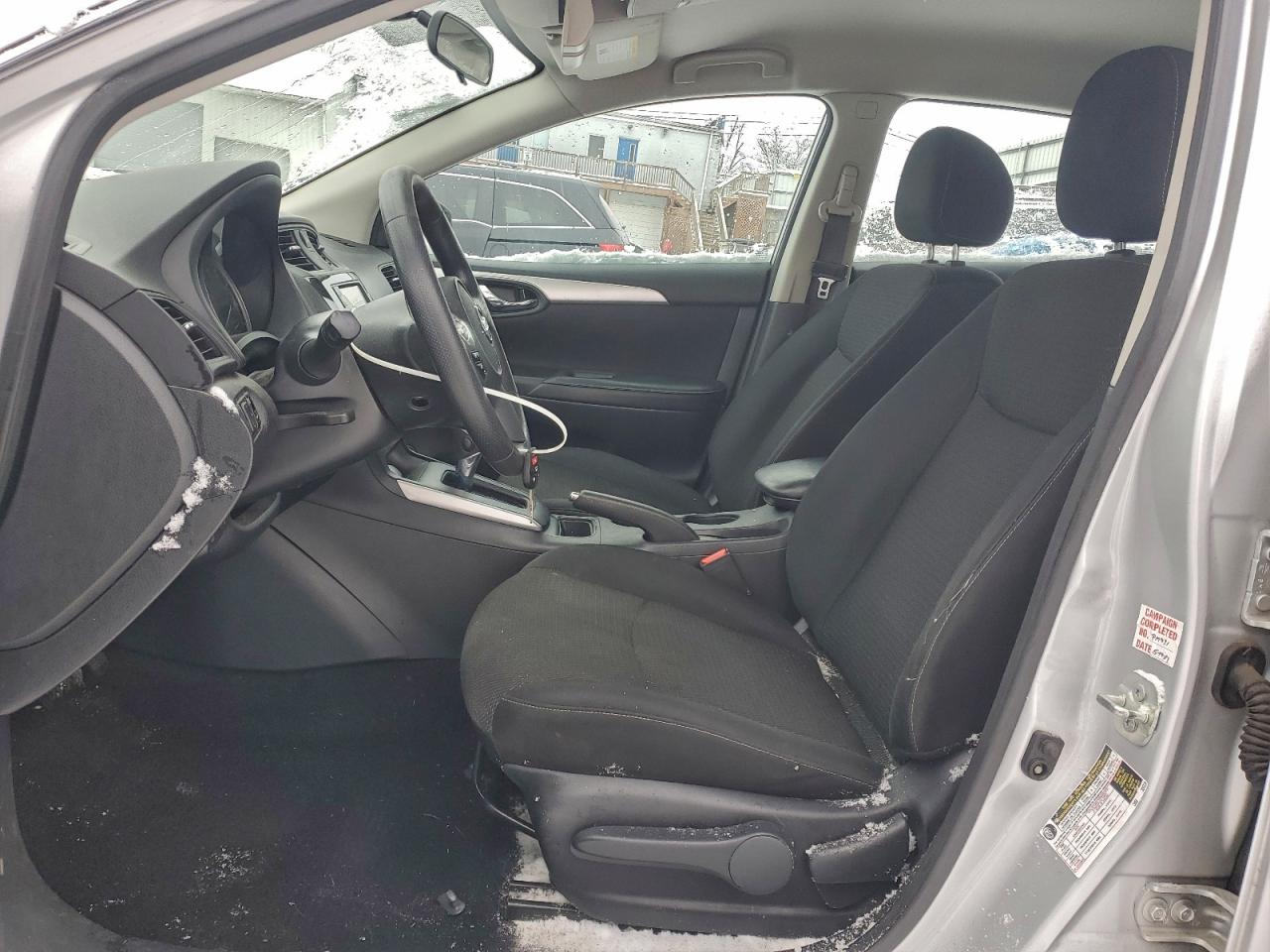 Nissan Sentra S Image 11