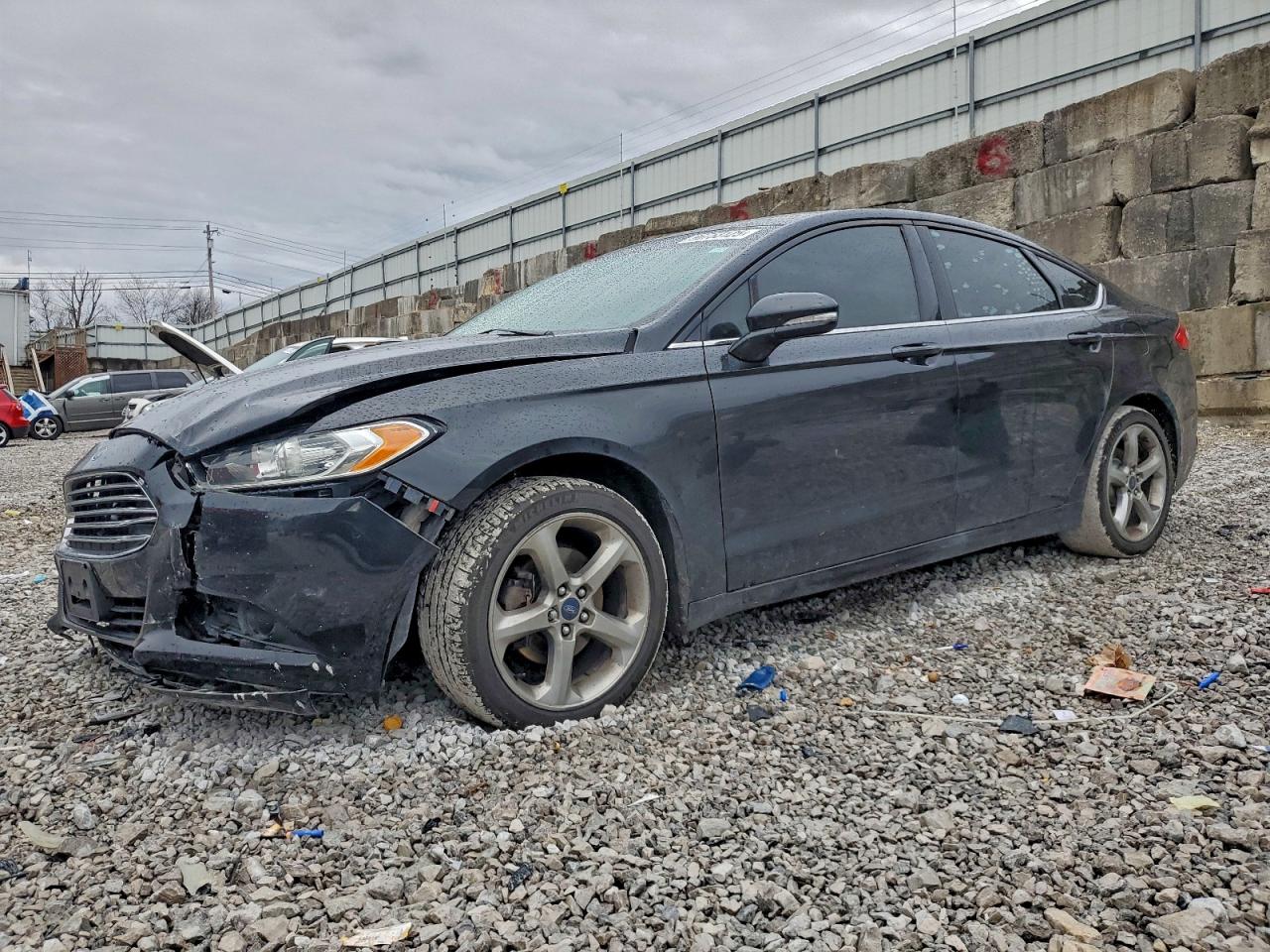 Ford Fusion Se Image 1