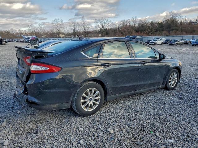 Ford Fusion S Image 2