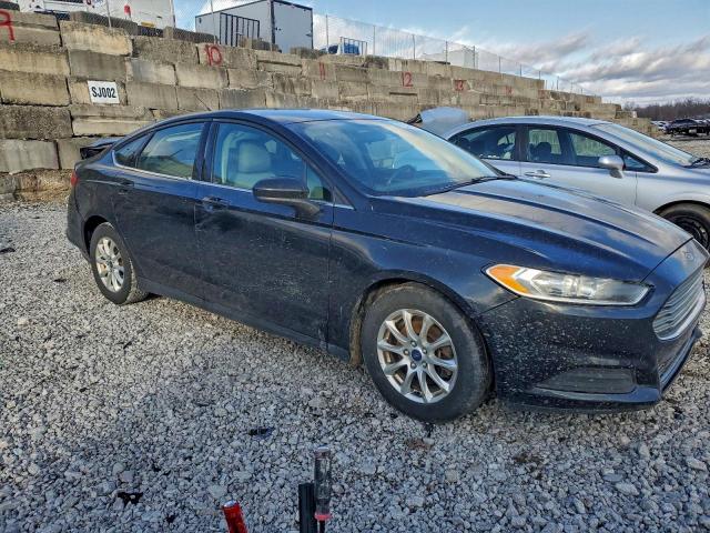 Ford Fusion S Image 4