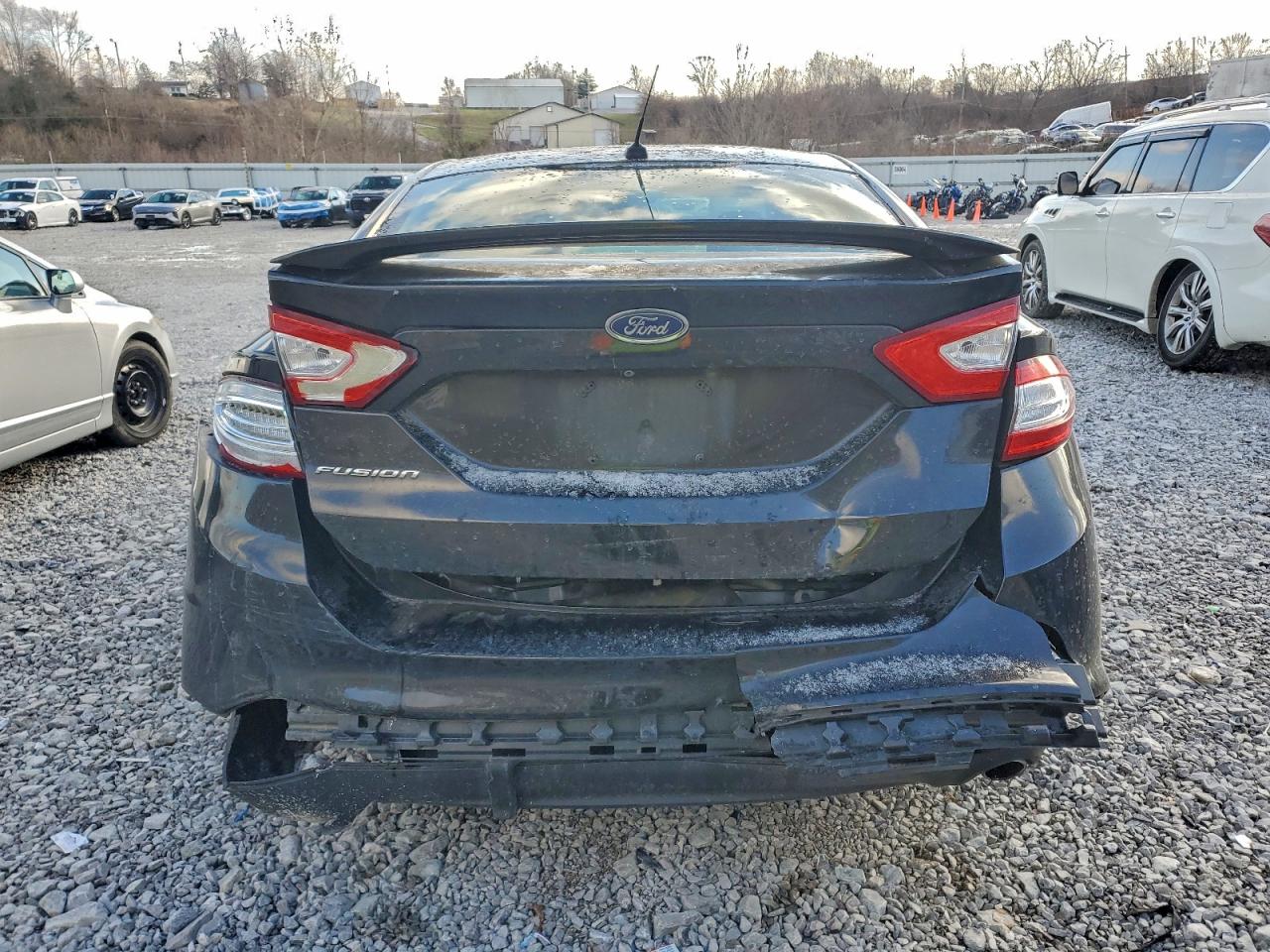 Ford Fusion S Image 11