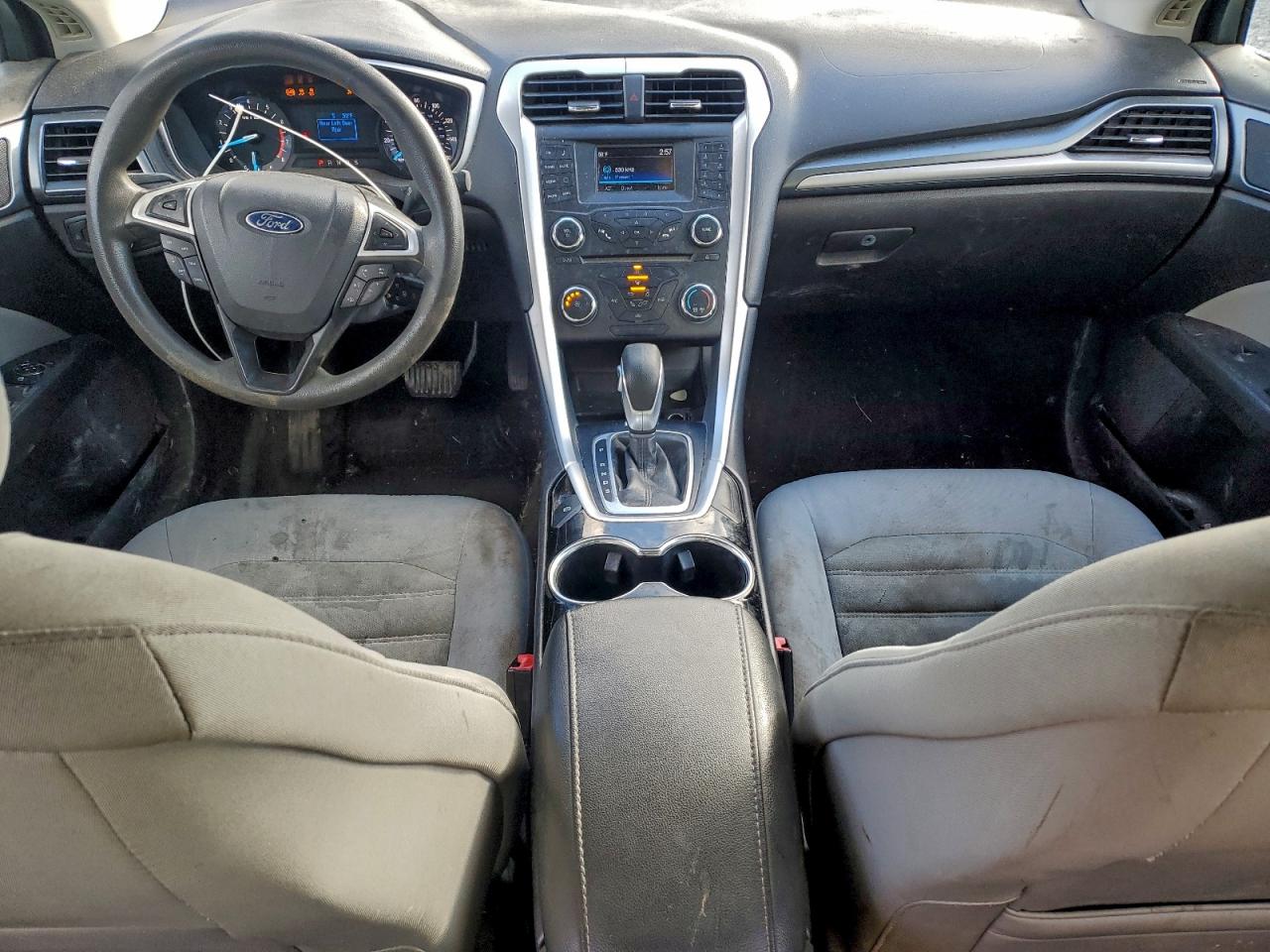 Ford Fusion S Image 7